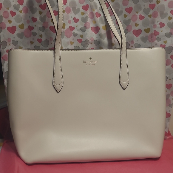 kate spade Handbags - Kate Spade White Large Tote Bag